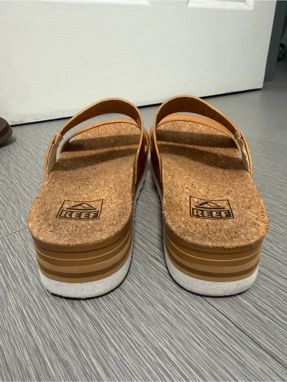 Reef Cushion Vista Hi Platform Slide Sandals Tan Cork Women’s 7 - Picture 5 of 9